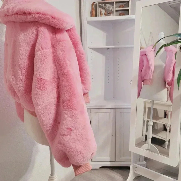 Faux Fur Cropped Bomber Jacket Pink Fluffy Coat Warm Winter Outerwear - Picture 3 of 9